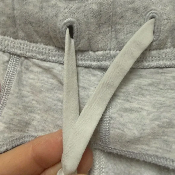 🍋 LULULEMON Gray Scuba Sweatpants with Embroidered Logo Size Large W5GI9S - Picture 15 of 16